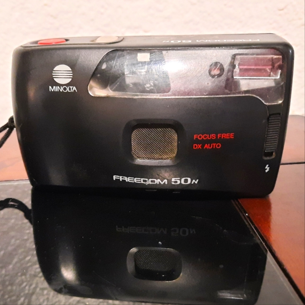 Minolta Freedom 50n 35mm Camera